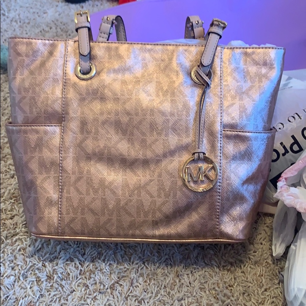 Micheal kora purse
